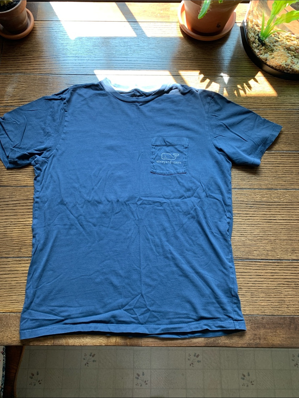Vineyard Vines Short-Sleeve Pocket Tee in Denim Blue size M